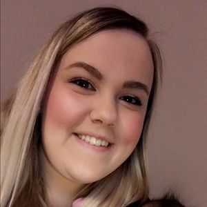 Meet your Posher, Dani